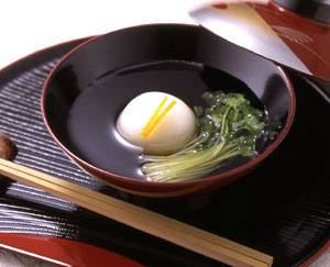 白玉と貝割れのお吸い物